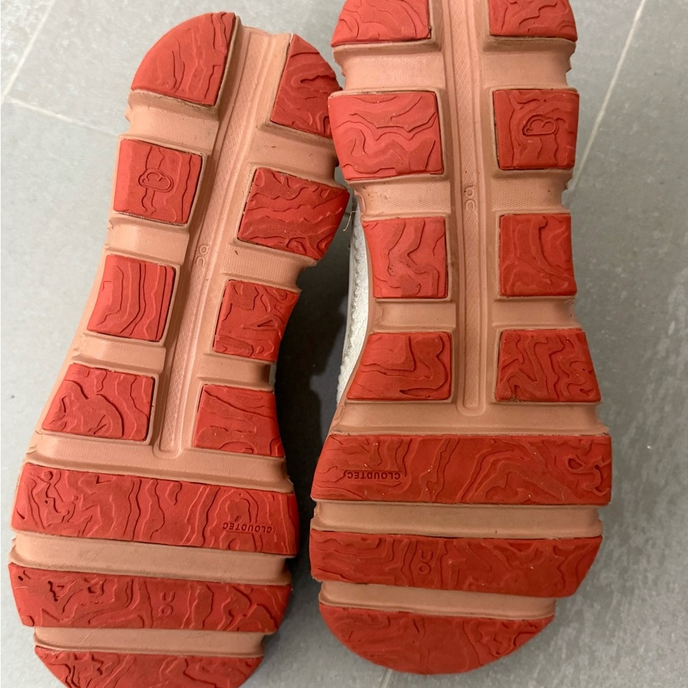 On Running Women's Sneakers in White and Rust - Picture 2 of 9